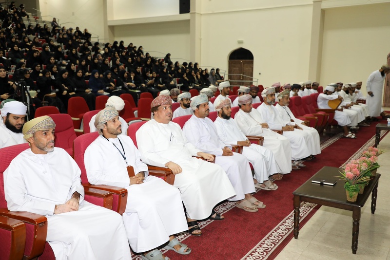 برنامجا تعريفيا للمعلمين الجدد بتعليمية الداخلية