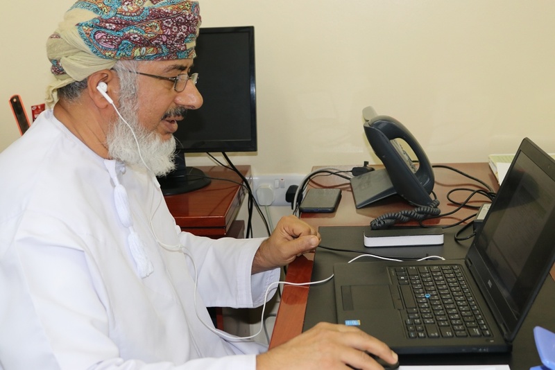 ِبرنامج تدريبي في سلاسل العلوم والرياضيات للصف التاسع بتعليمية الداخلية