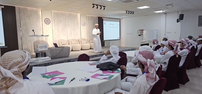 بمشاركة ٩٢ من طلبة تعليمية البريمي، معسكر رواد المستقبل الثالث ينطلق بالولاية