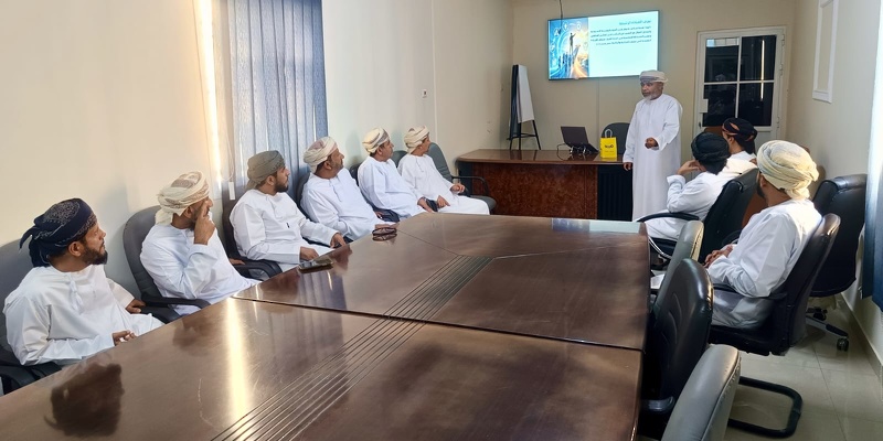 استعراض مفهوم القيادة الرشيقة بادارة التعليم بجعلان