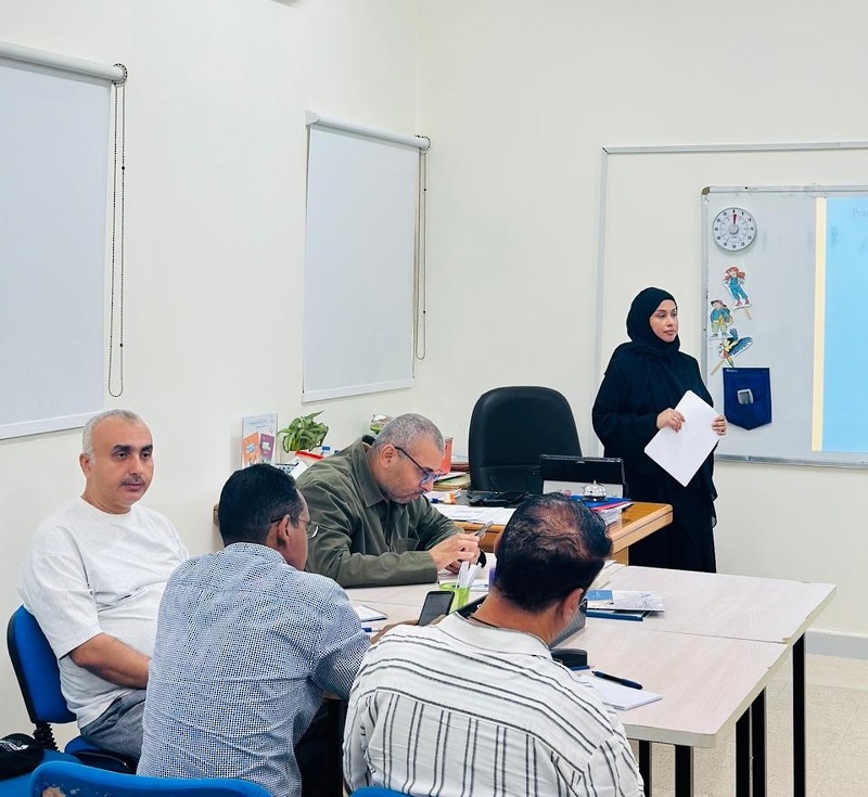 برنامج سلاسل اللغة الإنجليزية للصفين الخامس والسادس بتعليمية ظفار