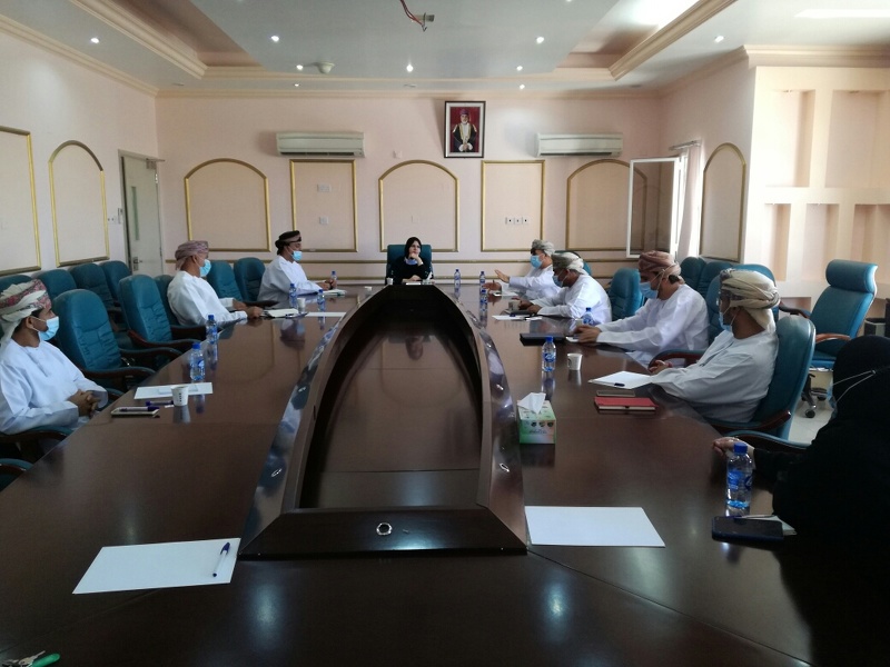 مناقشة الاستعداد لبدء العام الدراسي الجديد بتعليمية محافظة الظاهرة 