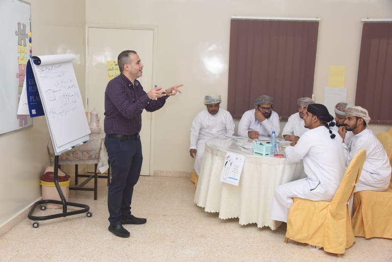 ختام برنامج تطويرأداء معلمي الدمج العقلي بتعليمية جنوب الشرقية 