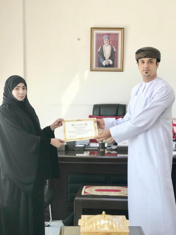 تكريم بعض المتدربين بدائرة البرامج التعليمية 