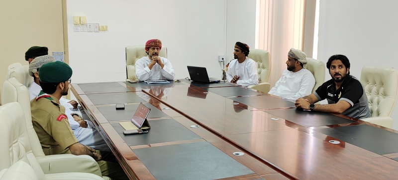 الاجتماع الفني للجنة الرياضية المدرسية بتعليمية ظفار استعدادا لاستقبال قافلة مرسى الخير البحرية ...