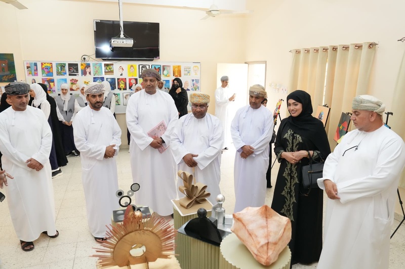 ‏افتتاح المعرض الفني ( أروقة فنية) بمدرسة بلاد بني بوحسن للتعليم الأساسي