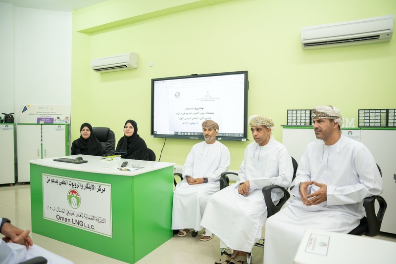 3289 طالباً وطالبة يتقدمون لامتحانات دبلوم التعليم العام بمحافظة الظاهرة