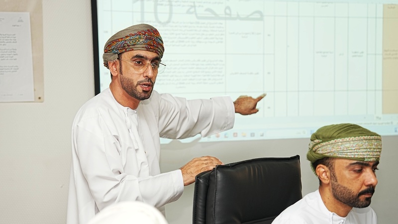 تعليمية جنوب الشرقية تستعرض مستجدات الخطة الخمسية الحادية عشرة وخطة 2026م