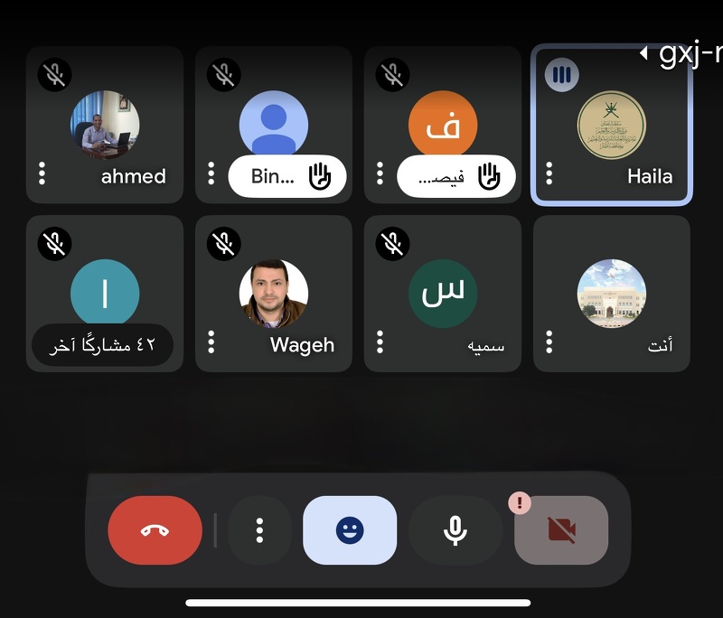  قسم التواصل والإعلام بتعليمية ظفار يستعرض آلية إدارة حسابات التواصل الاجتماعي بمدارس المحافظة 