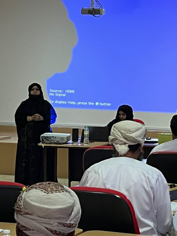 تنفيذ برنامج لشرح مستجدات كتاب لغتي الجميلة  للصف الأساسي 