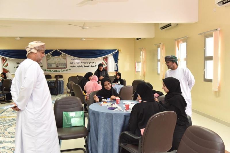 حكم الفارسي المدير العام المساعد بتعليمية محافظة الظاهرة يزور المراكز الصيفية للطلبة بولايات ...