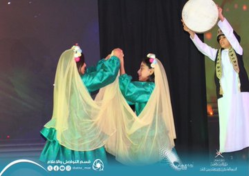 تعليمية جنوب الباطنة تحتفي بالمعلمين والإداريين المجيدين