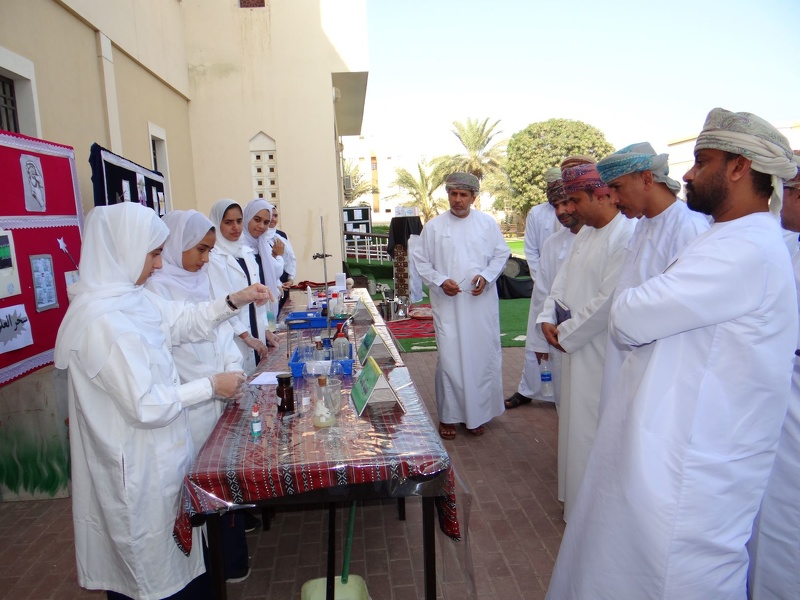 مدرسة حليمة السعدية تنظم يوم علمي للعلوم