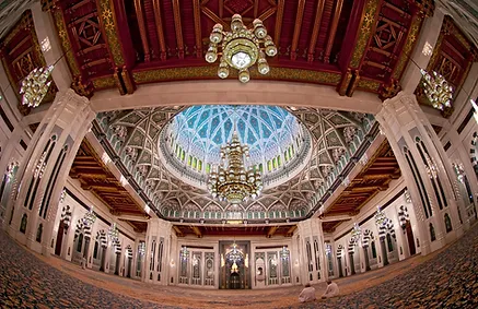 جامع السلطان قابوس الأكبر بولاية بوشر17.jpg